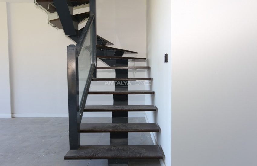 Stylish Flats in a Complex with Swimming Pool in Konyaalti 30