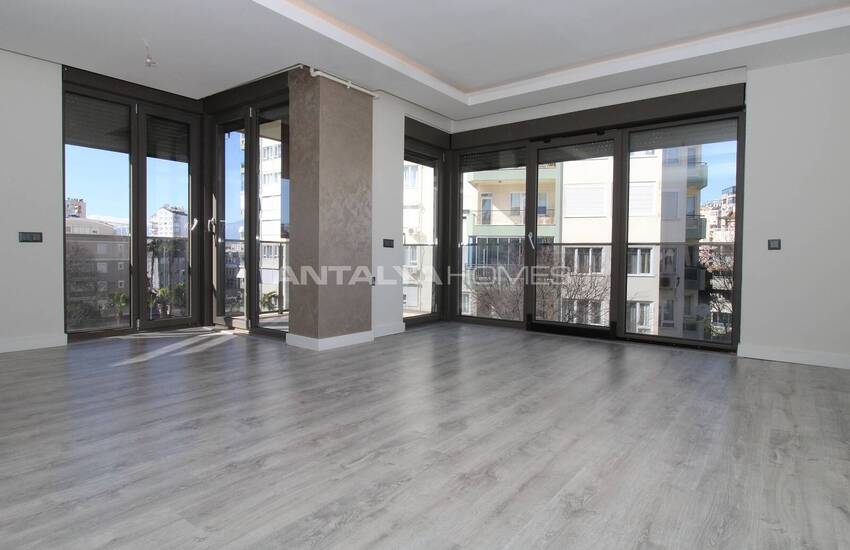 Yeşilbahçe’de Sosyal Olanaklara Yakın Lüks Daire 8