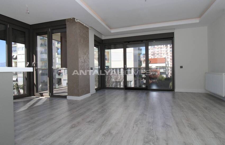 Yeşilbahçe’de Sosyal Olanaklara Yakın Lüks Daire 10