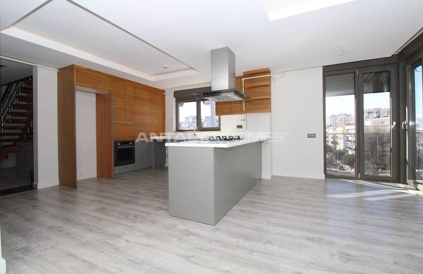 Yeşilbahçe’de Sosyal Olanaklara Yakın Lüks Daire 13