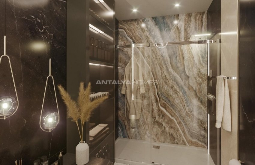 Alanya’da Deniz ve Kale Manzaralı Neoklasik Villa 26