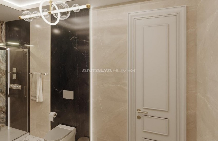 Alanya’da Deniz ve Kale Manzaralı Neoklasik Villa 10