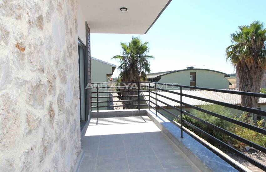 Antalya Belek'te Özel Bahçeli ve Havuzlu Modern Villalar 37