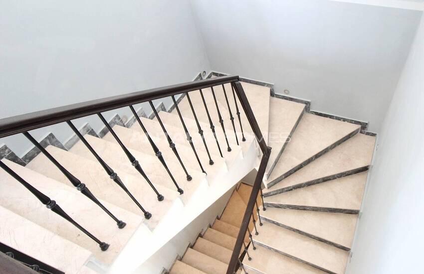 Antalya Belek'te Özel Bahçeli ve Havuzlu Modern Villalar 34