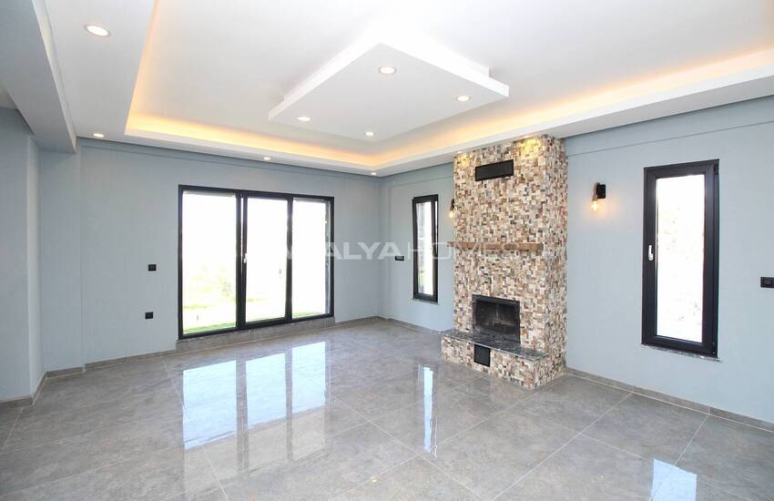 Antalya Belek'te Özel Bahçeli ve Havuzlu Modern Villalar 19