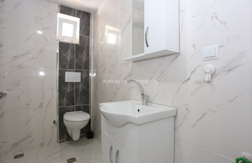 Well-maintained and Furnished Flat in Fevzi Cakmak Antalya 17