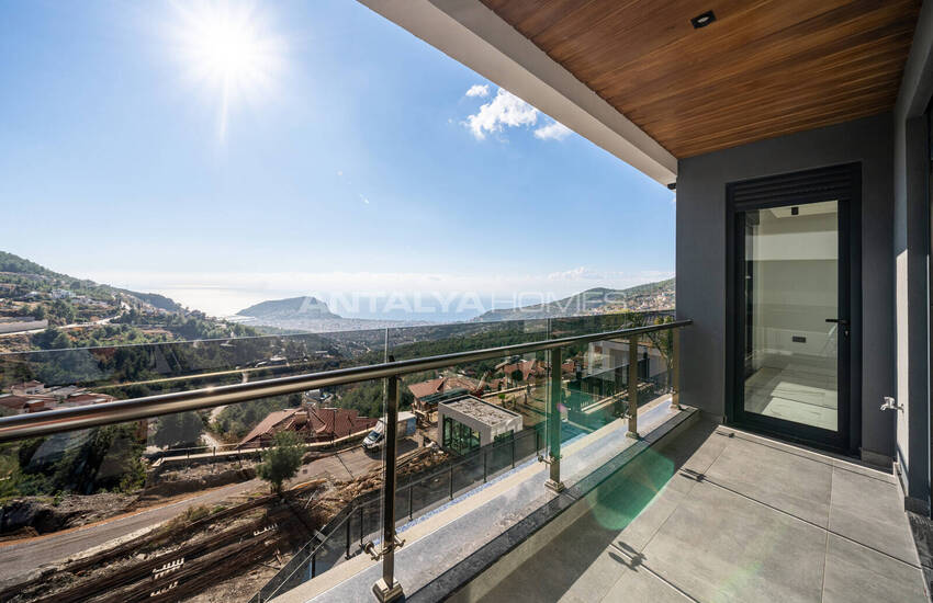 فلل فاخرة مع حديقة خاصة و إطلالة على البحر في ألانيا 21