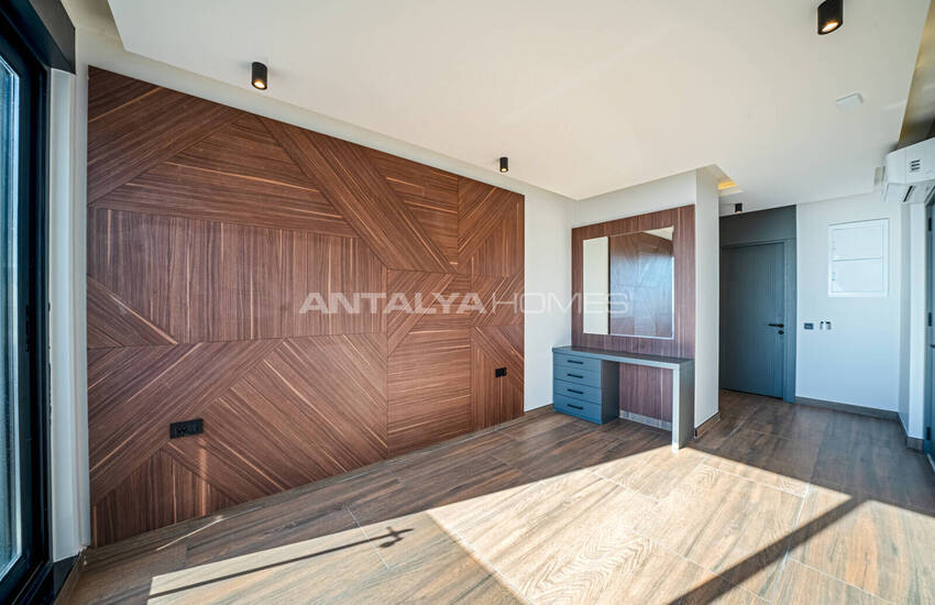 فلل فاخرة مع حديقة خاصة و إطلالة على البحر في ألانيا 17