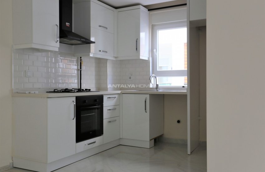 Antalya Apartment in a Rich Featured Project in Konyaalti 16