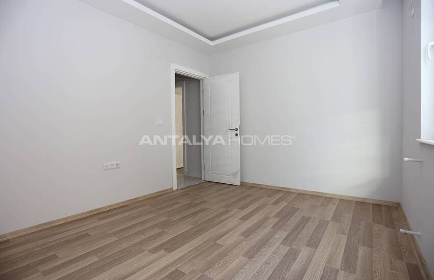 New Build Spacious Real Estate in Muratpasa Neighborhood 5