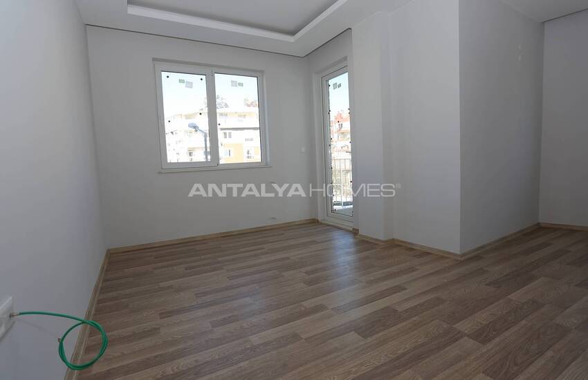 New Build Spacious Real Estate in Muratpasa Neighborhood 7