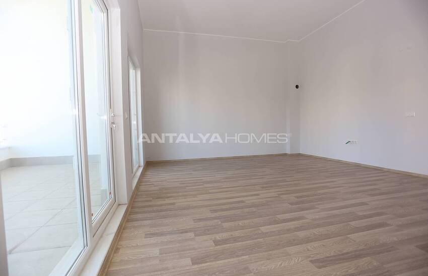 New Build Spacious Real Estate in Muratpasa Neighborhood 17