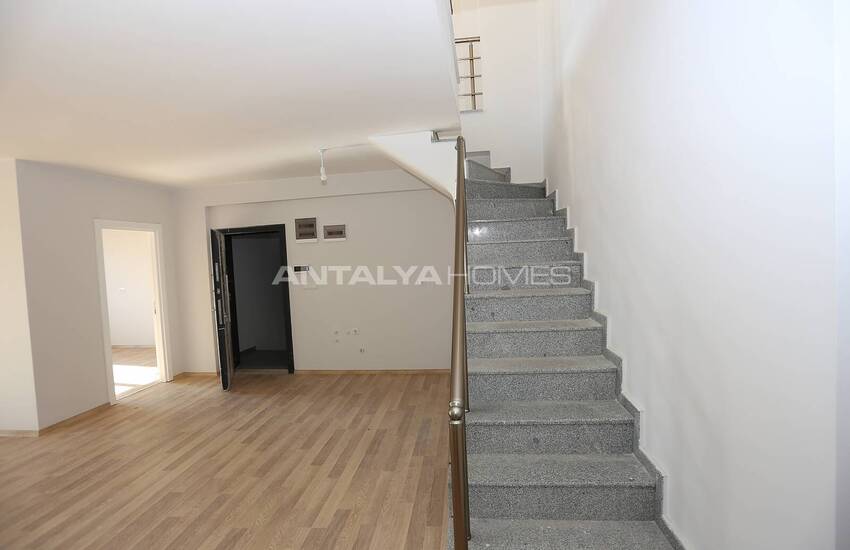 Centrally Located Business Center in Muratpasa Neighborhood 21