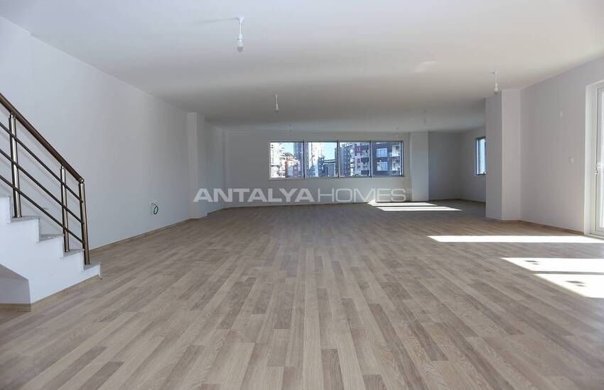 Centrally Located Business Center in Muratpasa Neighborhood 20
