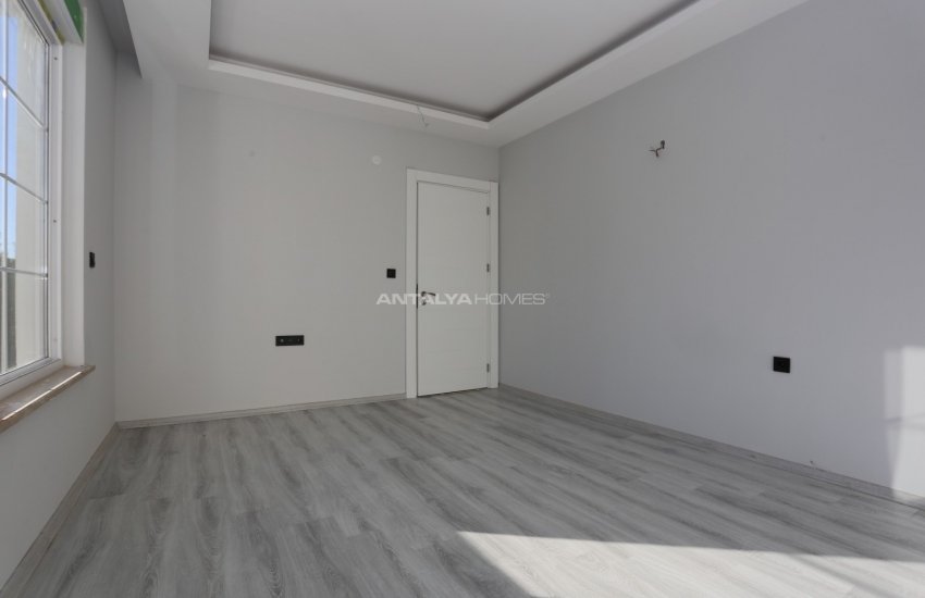 Detached Houses with Contemporary Design in Dosemealti 19