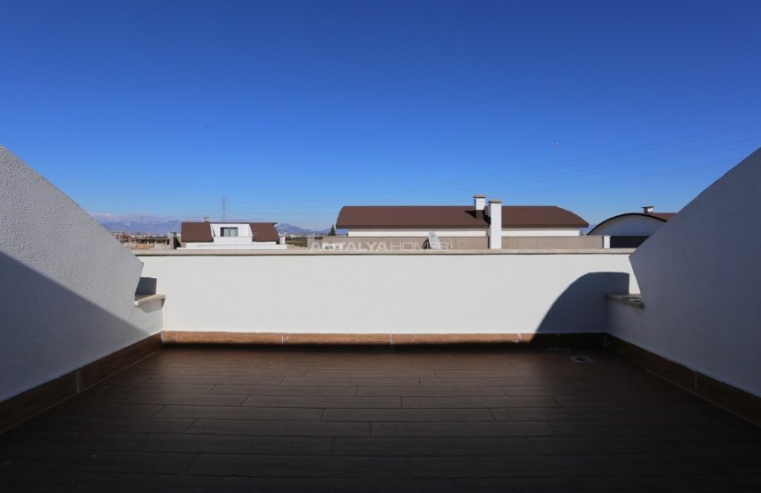 Spacious Triplex Houses with Private Gardens in Dosemealti 43