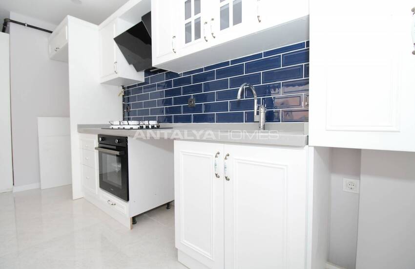 Key Ready Apartments Close to Amenities in Antalya Muratpasa 26