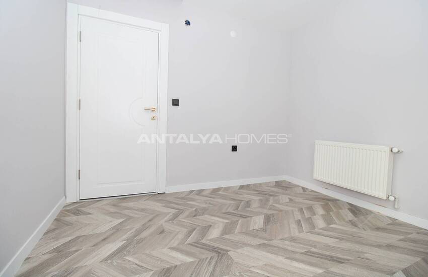 Key Ready Apartments Close to Amenities in Antalya Muratpasa 34