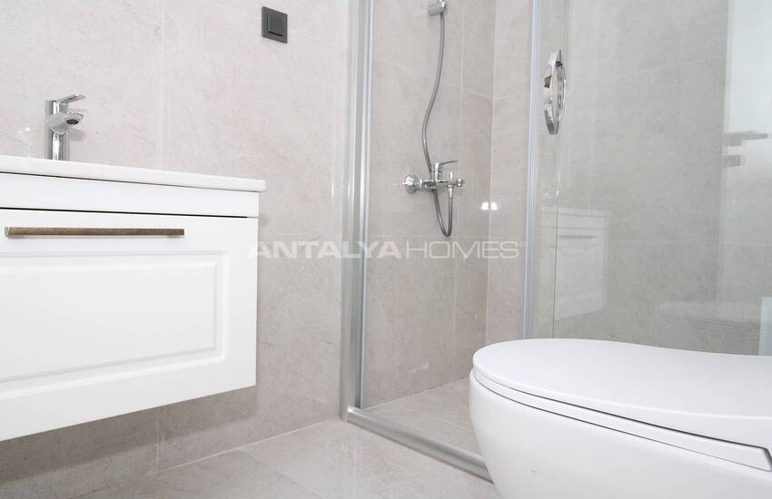 Key Ready Apartments Close to Amenities in Antalya Muratpasa 35
