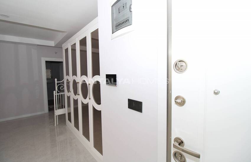 Key Ready Apartments Close to Amenities in Antalya Muratpasa 39