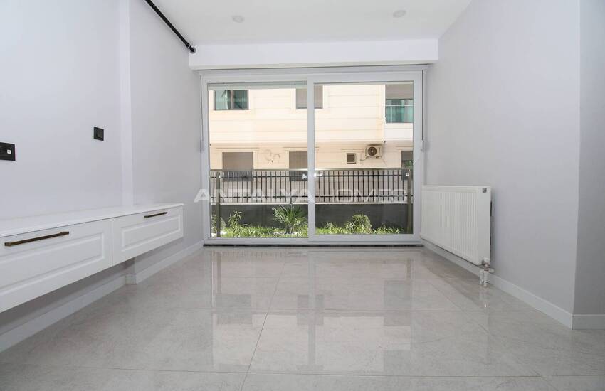 Key Ready Apartments Close to Amenities in Antalya Muratpasa 18