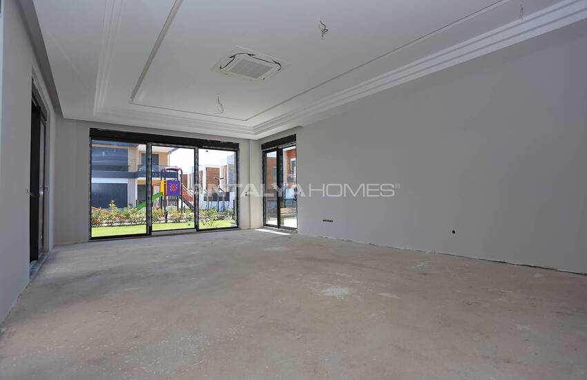 Fristående Villa I Ett Komplex Med Gemensam Pool I Dosemealti 13