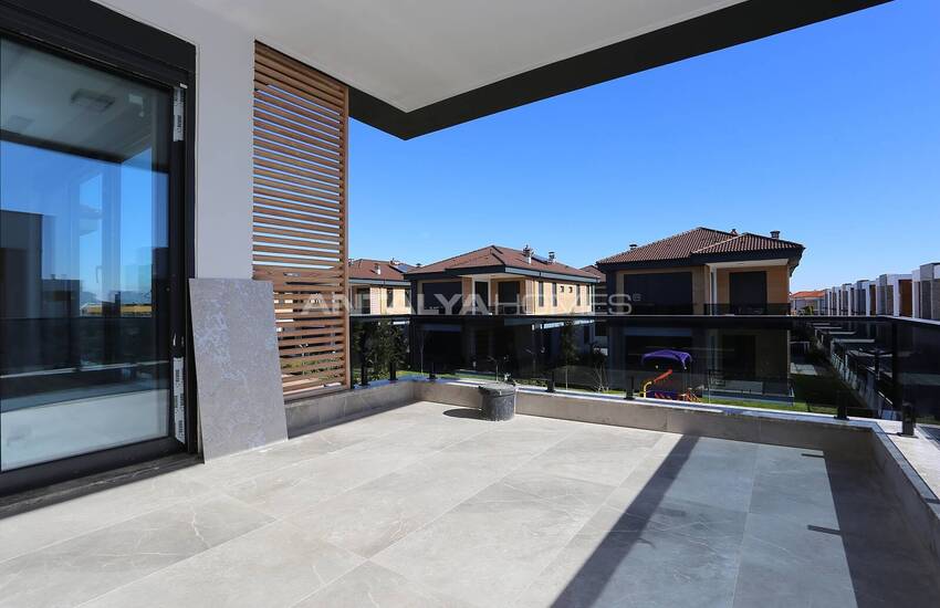 Fristående Villa I Ett Komplex Med Gemensam Pool I Dosemealti 43