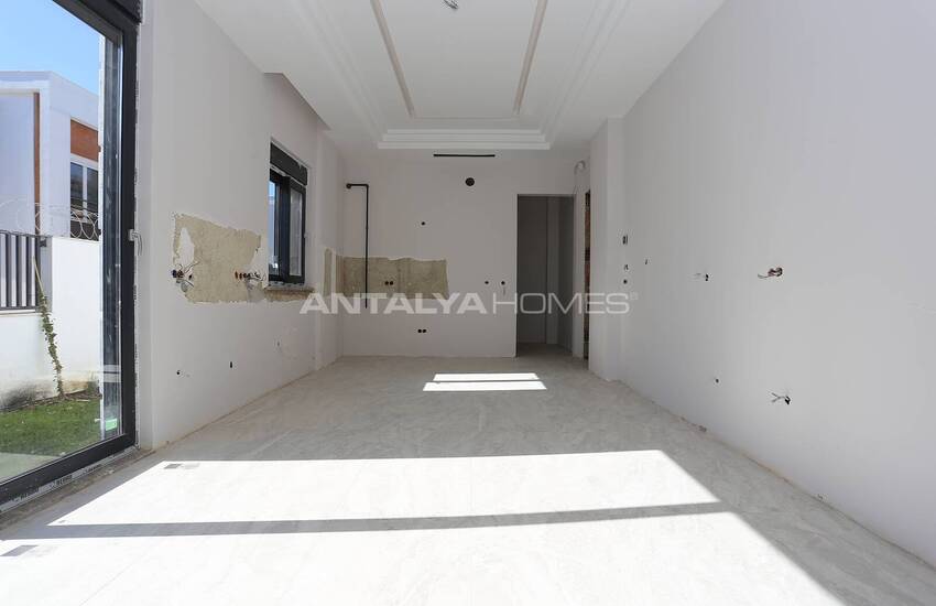 Fristående Villa I Ett Komplex Med Gemensam Pool I Dosemealti 16