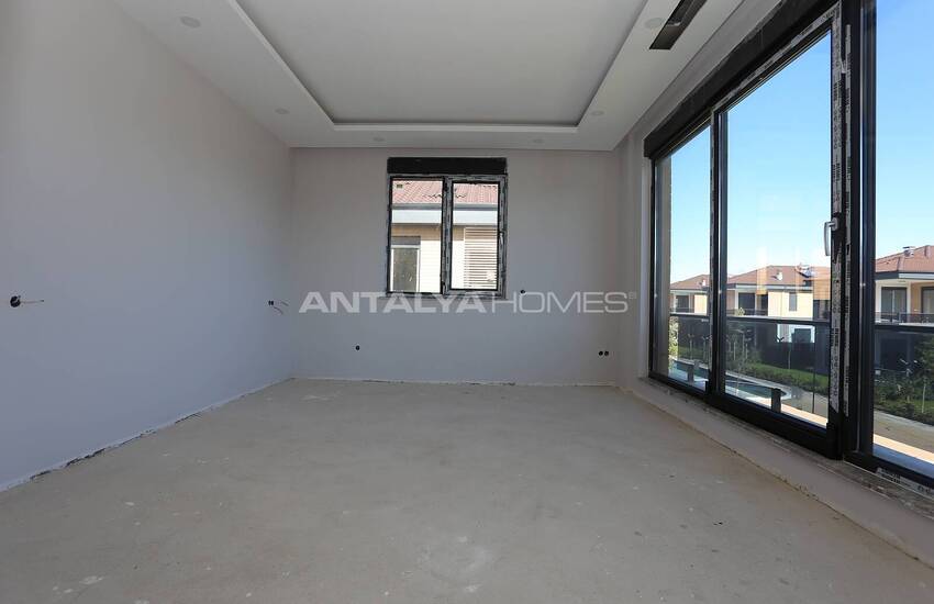 Fristående Villa I Ett Komplex Med Gemensam Pool I Dosemealti 20