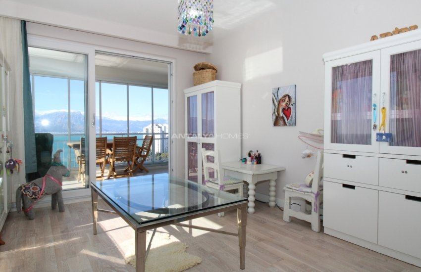 Antalya Şirinyalı'da Deniz ve Dağ Manzaralı Ferah Daire 33