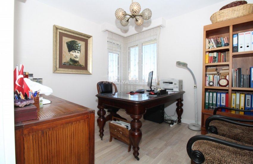 Antalya Şirinyalı'da Deniz ve Dağ Manzaralı Ferah Daire 35