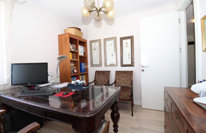 Antalya Şirinyalı'da Deniz ve Dağ Manzaralı Ferah Daire 36