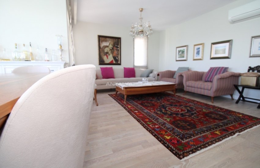 Antalya Şirinyalı'da Deniz ve Dağ Manzaralı Ferah Daire 23