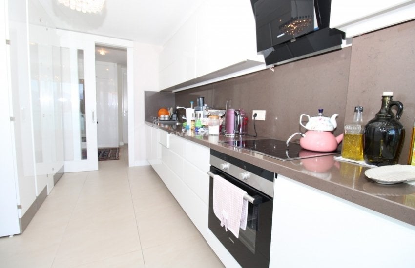 Antalya Şirinyalı'da Deniz ve Dağ Manzaralı Ferah Daire 28