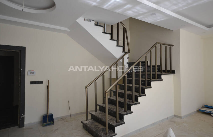 Immobilier Avec Piscines À Mahmutlar Alanya 10