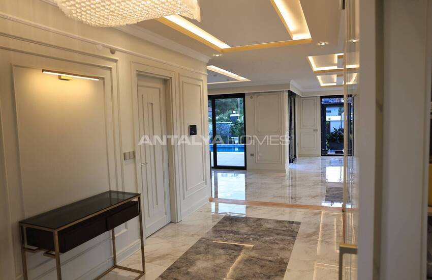 Antalya'da Akıllı Ev Sistemiyle Donatılmış Müstakil Villa 43