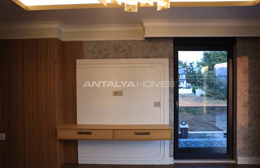 Antalya'da Akıllı Ev Sistemiyle Donatılmış Müstakil Villa 33