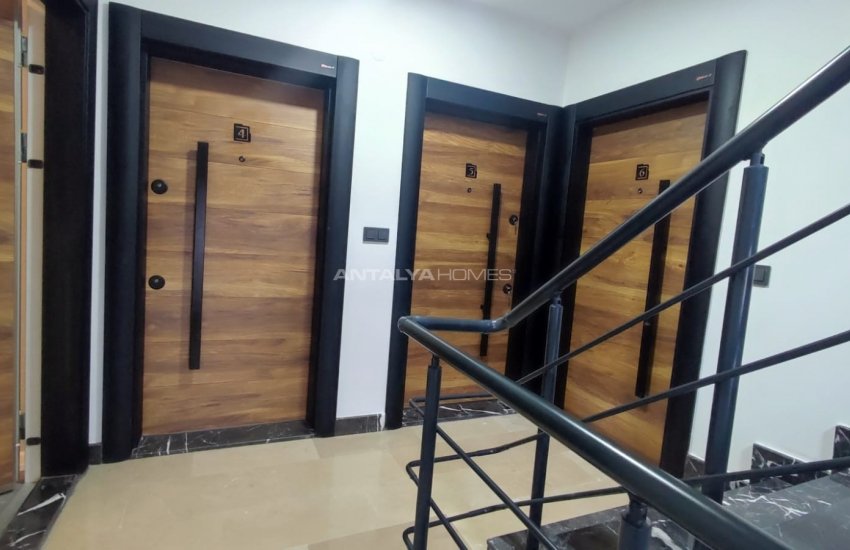 Modern Designed Apartment with Rich Features in Muratpasa 7