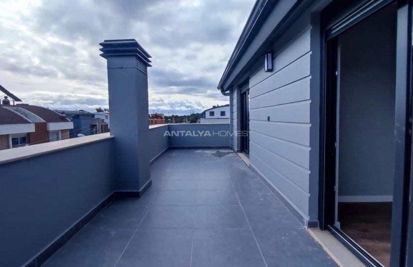 Modern Designed Apartment with Rich Features in Muratpasa 14