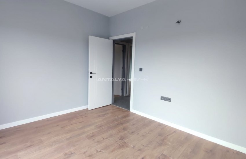 Modern Designed Apartment with Rich Features in Muratpasa 24