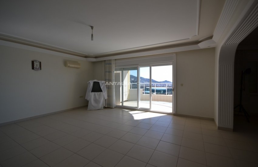 Amazing Sea View 4+1 Penthouse in Alanya Mahmutlar 24