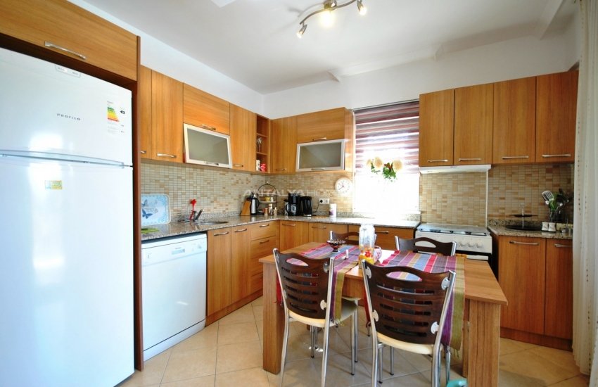 Furnished Apartment Close to All Amenities in Camyuva Kemer 4