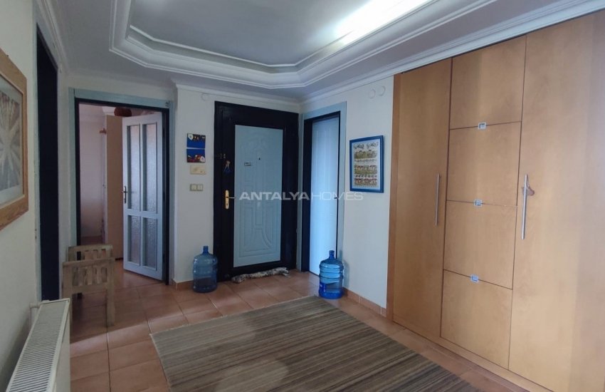 Spacious Apartment in a Luxury Complex Near Sea in Sirinyali 10
