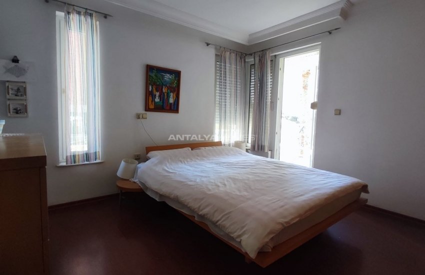 Spacious Apartment in a Luxury Complex Near Sea in Sirinyali 25