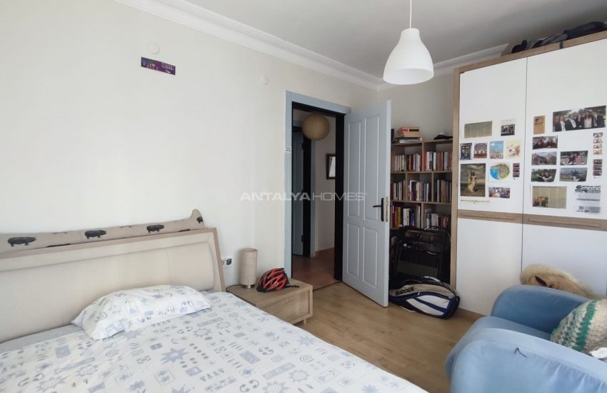 Spacious Apartment in a Luxury Complex Near Sea in Sirinyali 28