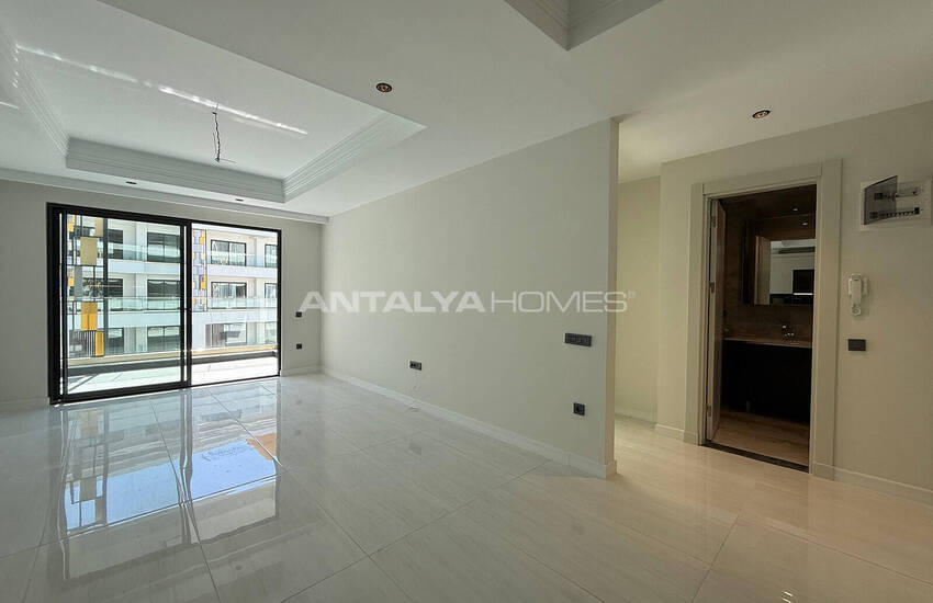Flats in a Complex with Rich Social Facilities in Alanya 31