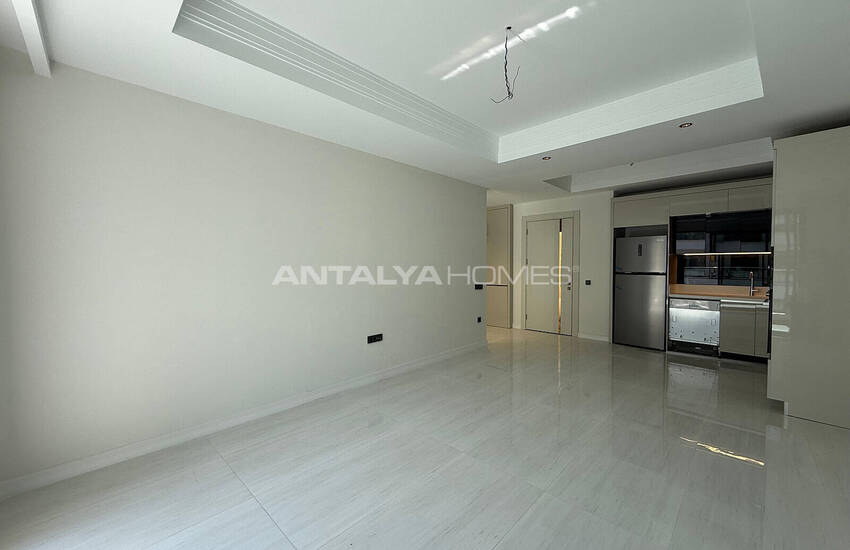 Flats in a Complex with Rich Social Facilities in Alanya 32