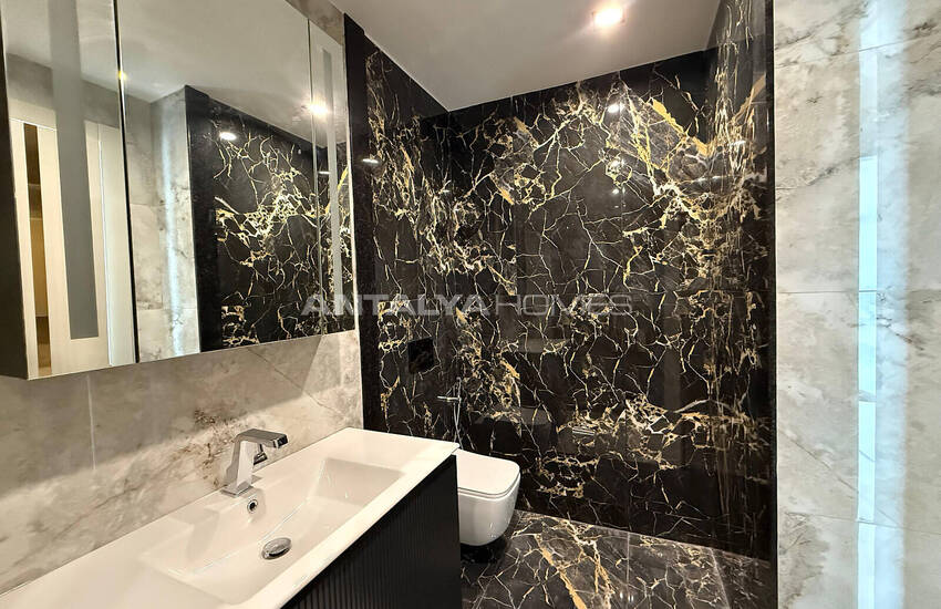 Flats in a Complex with Rich Social Facilities in Alanya 38