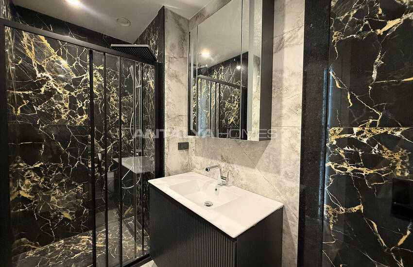 Flats in a Complex with Rich Social Facilities in Alanya 39