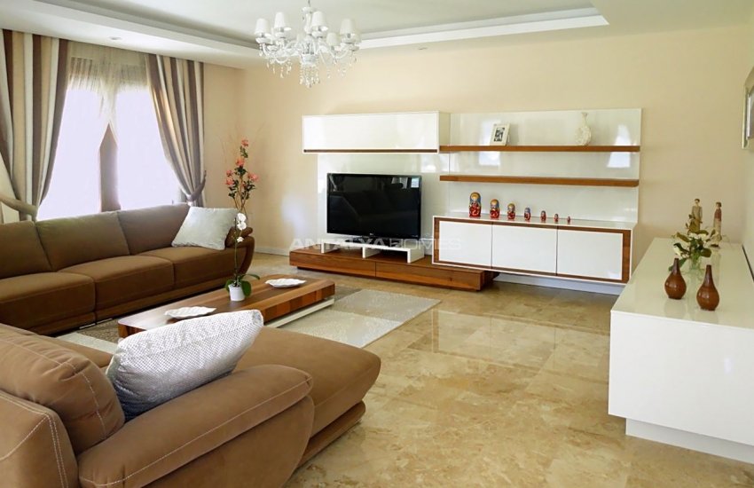 Chic Mountain and Forest View Villas in Konyaalti 19